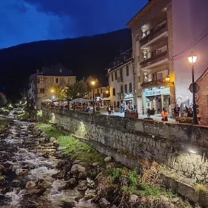 husa-riu-nere-vielha.catalonia-hotels.com/